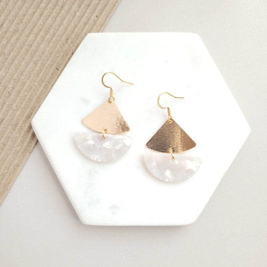 Stacey Earrings - Pearl